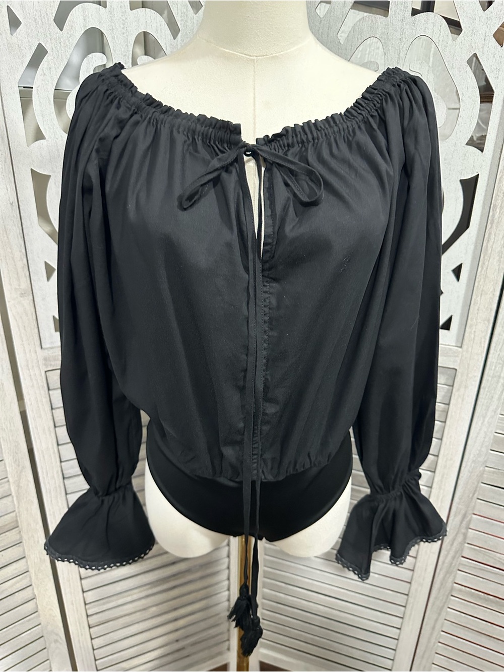Size S Esperanza black off shoulder bell sleeve boho top